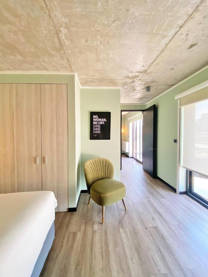 Hub Providencia Hotel Santiago Exterior photo