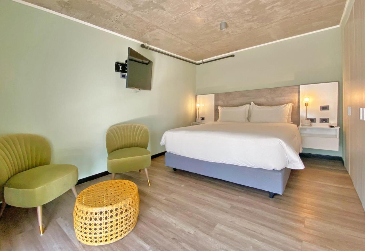 Hub Providencia Hotel Santiago Exterior photo